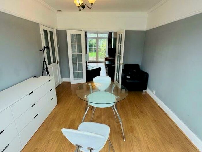 3 Bedroom Semi-Detached House To Rent In Knipersley Road, Sutton Coldfield, B73