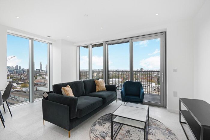 2 Bedroom Apartment To Rent In Jacquard Point, London, E1