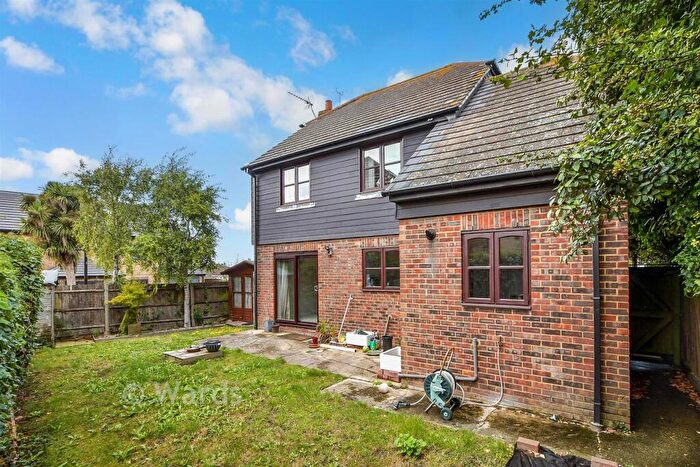 4 Bedroom Detached House For Sale In Old Kingsdown Close, Broadstairs, Kent, CT10
