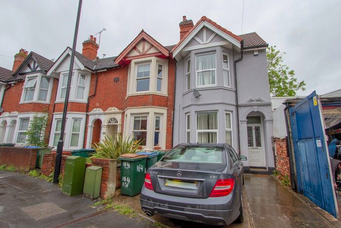 4 Bedroom Semi-Detached House To Rent In Earlsdon Avenue North, Earlsdon, Coventry, CV5