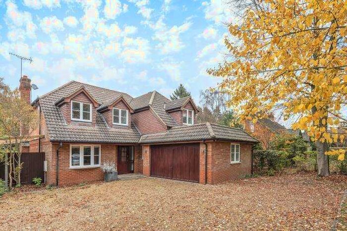 4 Bedroom Detached House To Rent In Wokingham, Berkshire, RG40