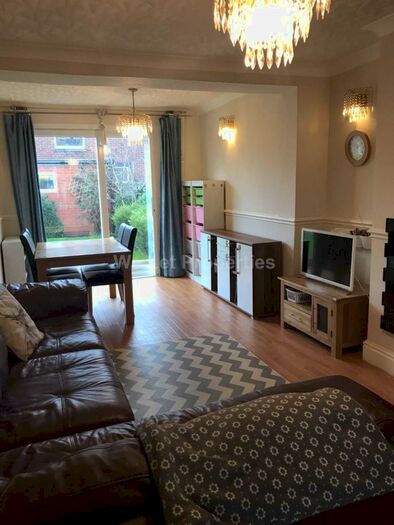 3 Bedroom House To Rent In Stephens Rd, Withington, M20