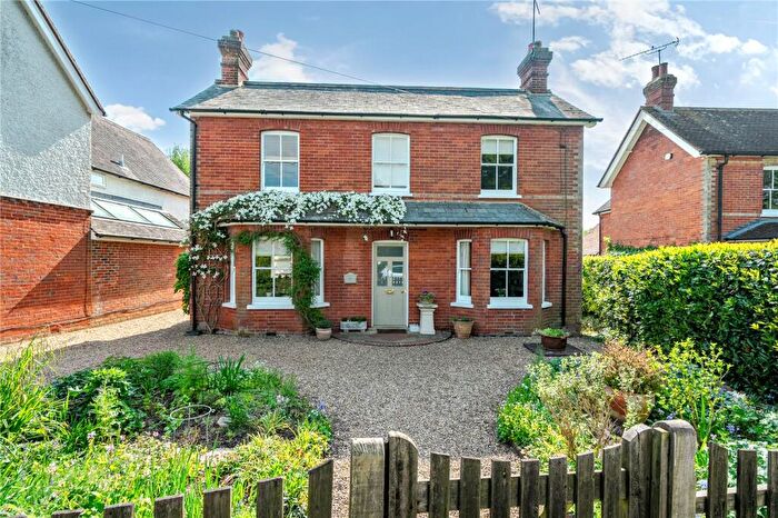 4 Bedroom Detached House For Sale In Lickfolds Road, Rowledge, Farnham, Surrey, GU10