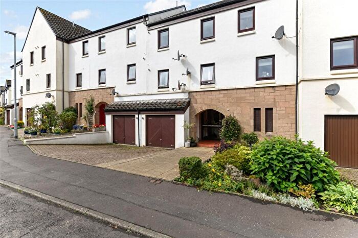 2 Bedroom Flat For Sale In Bay Street, Fairlie, Largs, North Ayrshire, KA29