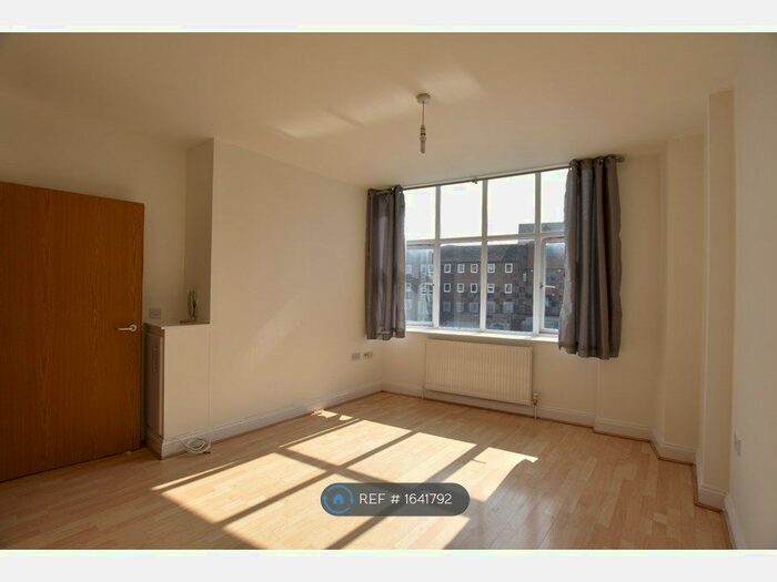 1 Bedroom Flat To Rent In T L House, Luton, LU1