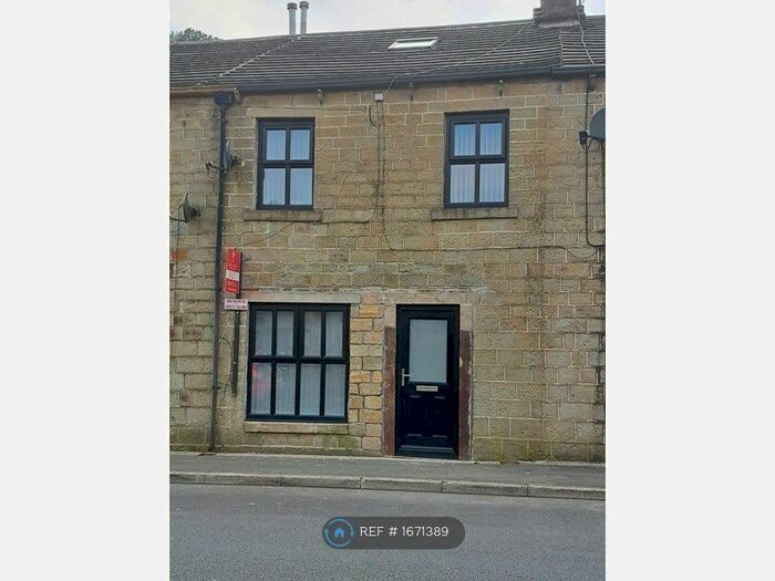 4 Bedroom Terraced House To Rent In Burnley Road East, Rossendale, BB4