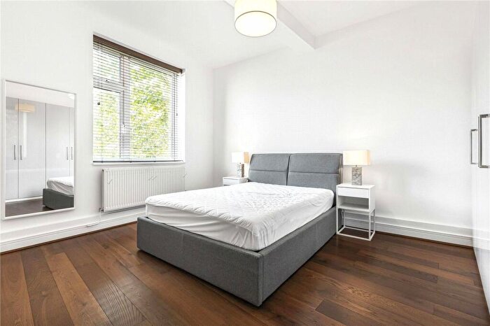 2 Bedroom Apartment To Rent In Boundary Street, Shoreditch, London, E2