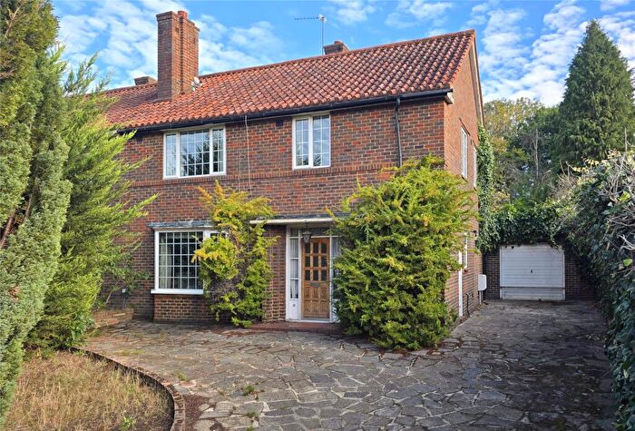 4 Bedroom Semi-Detached House For Sale In Ravensbury Road, Orpington, BR5
