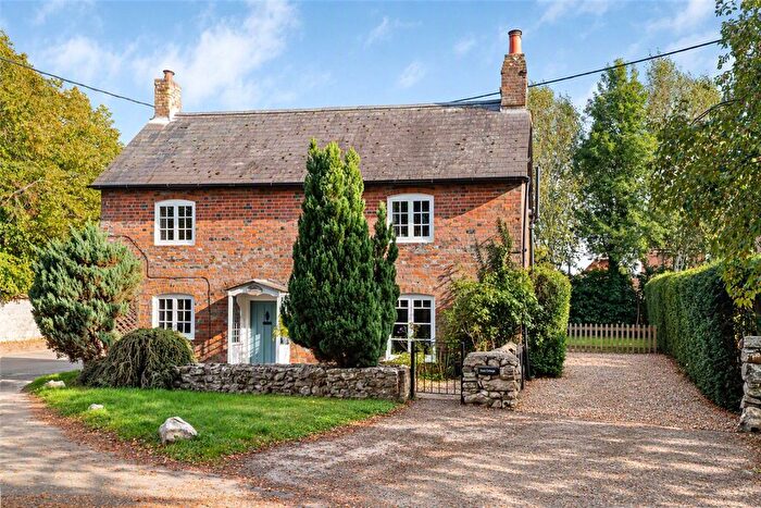 3 Bedroom Detached House For Sale In East Kennett, Marlborough, Wiltshire, SN8