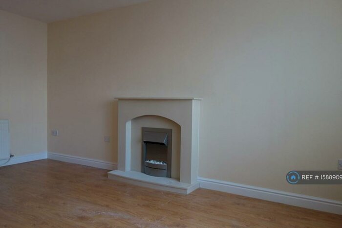 3 Bedroom Semi-Detached House To Rent In Thompson Road, Liverpool, L21