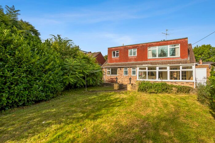 3 Bedroom Detached House For Sale In Church Street, Great Bedwyn, SN8