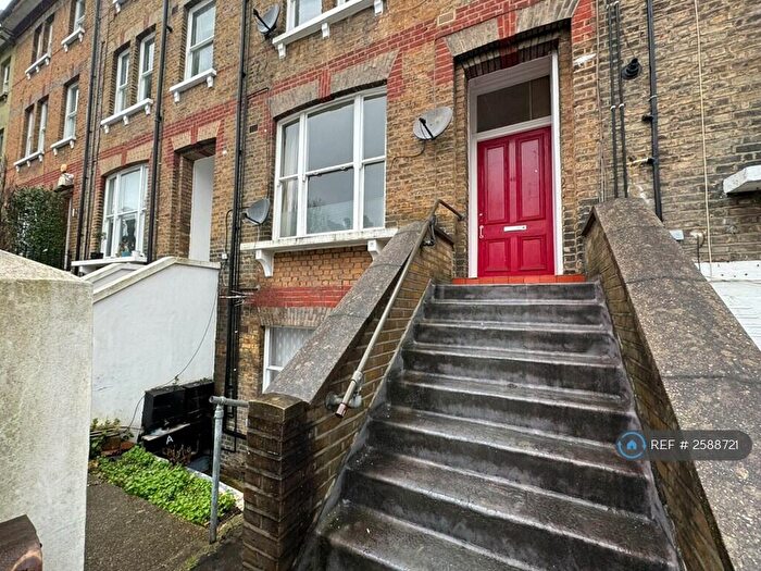 1 Bedroom Flat To Rent In Victoria Road, London, NW6