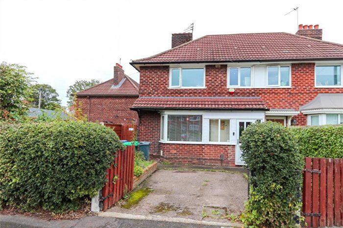 3 Bedroom Semi-Detached House For Sale In Hollyhedge Road, Wythenshawe, Greater Manchester, M22