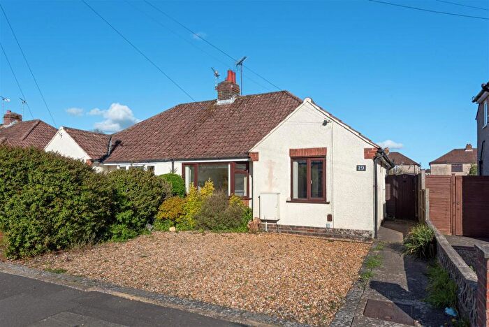2 Bedroom Semi-Detached Bungalow For Sale In Cedar Drive, Chichester, PO19