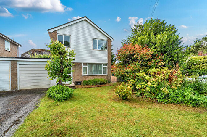 3 Bedroom Detached House For Sale In Greenacres, Downton, Salisbury, SP5