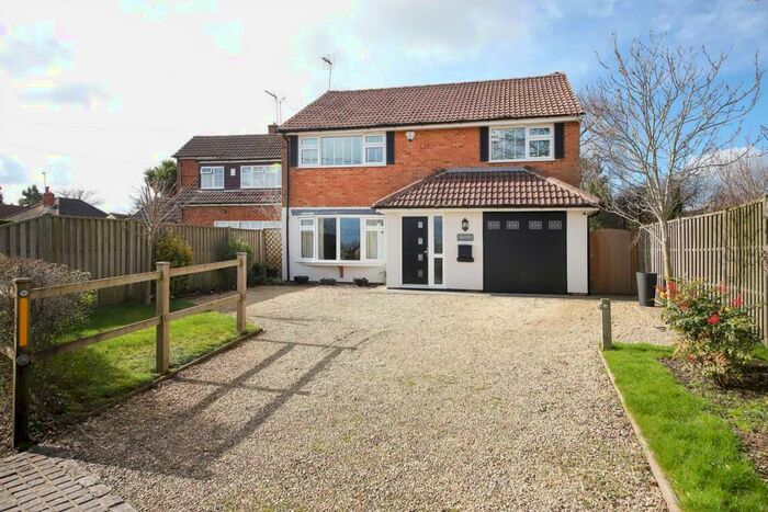 4 Bedroom Detached House For Sale In Tokers Green Lane, Tokers Green, RG4