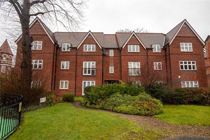 2 Bedroom Apartment For Sale In Manor Park Close, Moseley, Birmingham, B13