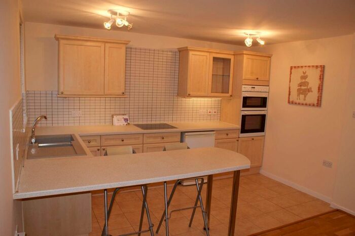 2 Bedroom Flat To Rent In Bohemia, Hemel Hempstead, Hertfordshire, HP2