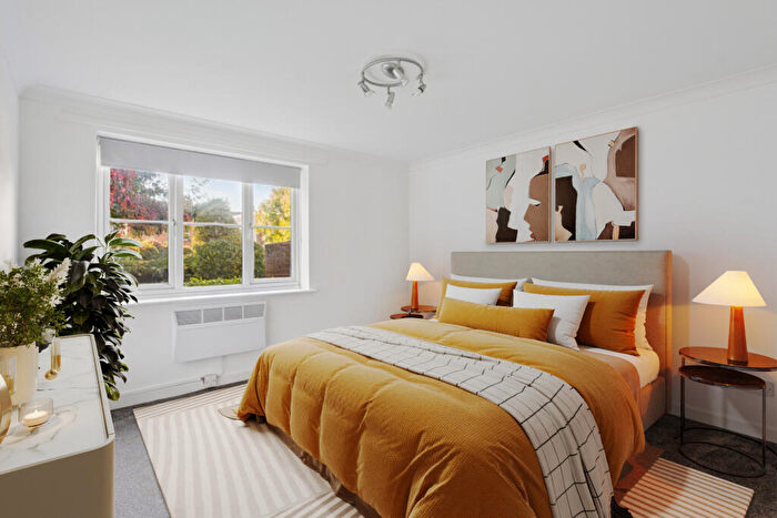 1 Bedroom Apartment To Rent In Headstone Road, Harrow, HA1