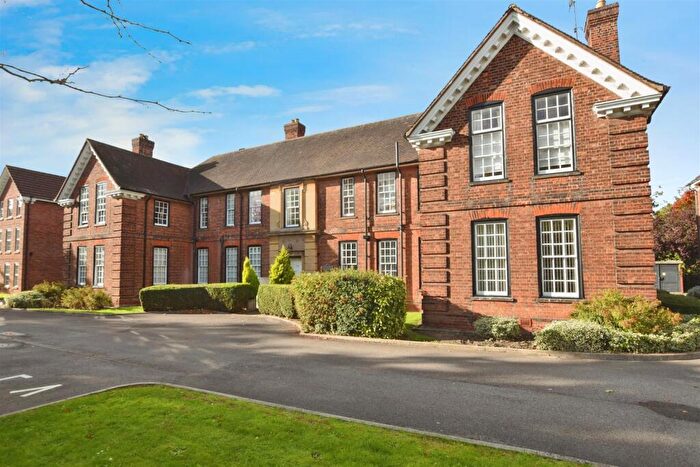 2 Bedroom Apartment For Sale In Worsley House, Hessle Road, Hull, HU4