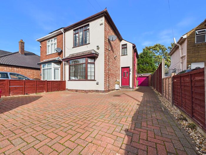 3 Bedroom Semi-Detached House For Sale In Oxney Road, Peterborough, PE1