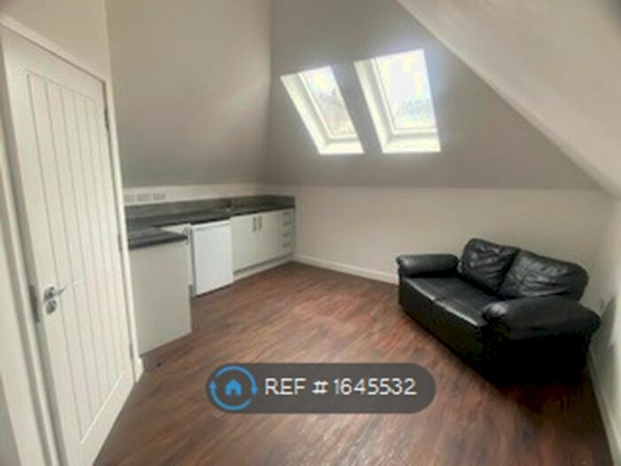 1 Bedroom Flat To Rent In Ninetree Hill, Bristol, BS1