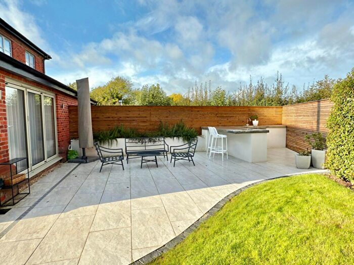 3 Bedroom Semi-Detached House For Sale In Chestnut Drive, Staunton, Gloucester, GL19