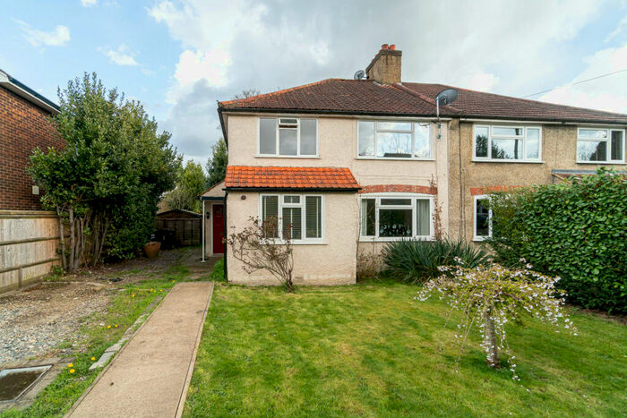 2 Bedroom Maisonette To Rent In Spencer Road, Caterham, CR3