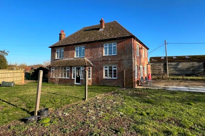 5 Bedroom Detached House To Rent In Warehorne, Ashford, TN26