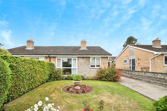 2 Bedroom Bungalow For Sale In Park Gate, Knaresborough, North Yorkshire, HG5