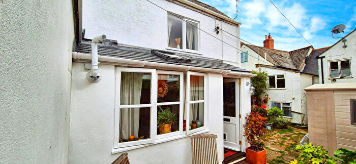 1 Bedroom Cottage For Sale In Barrack Street, Bridport, Dorset, DT6
