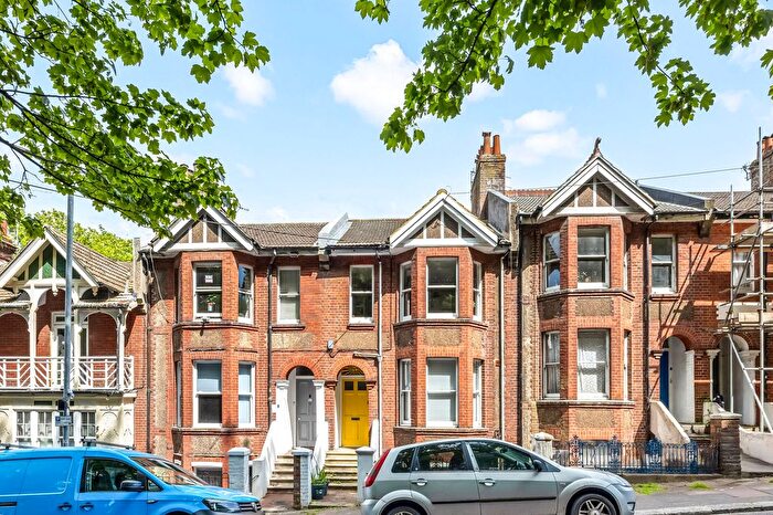 1 Bedroom Flat For Sale In Millers Road, Brighton, BN1