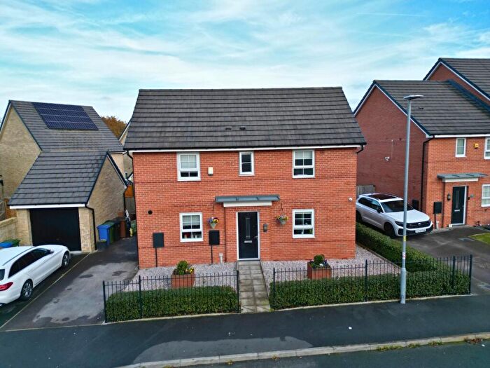 3 Bedroom Detached House For Sale In Sgt Mark Stansfield Way, Hyde, SK14