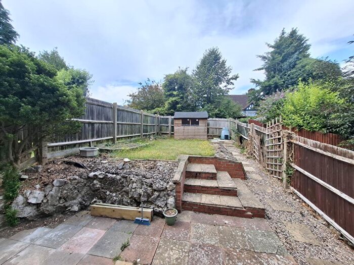 5 Bedroom House To Rent In Westview Rise, Hemel Hempstead, HP2