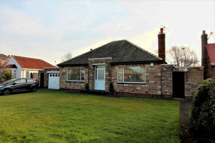 2 Bedroom Bungalow To Rent In Broadway, Fleetwood, Lancashire, FY7