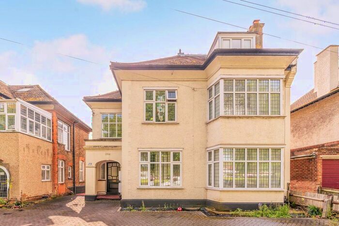 Studio To Rent In Woodside Green, London, South Norwood, London, SE25