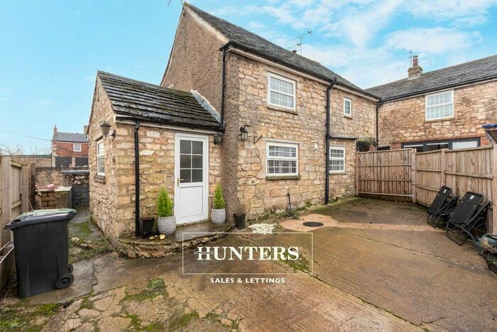 2 Bedroom Semi-Detached House To Rent In Great North Road, Micklefield, Leeds, LS25