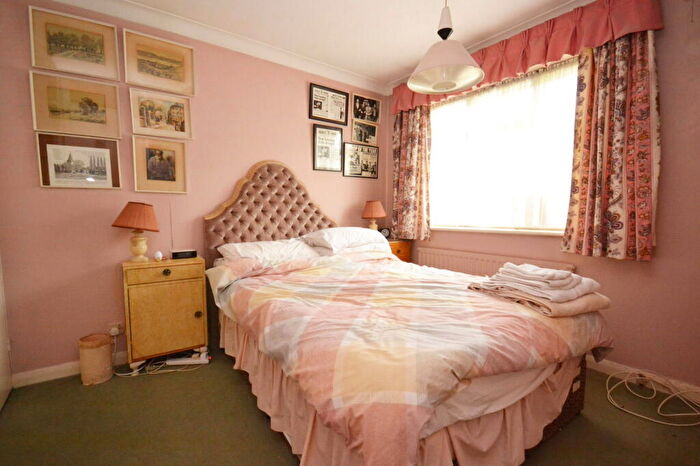 3 Bedroom End Of Terrace House For Sale In Stanmore Gardens, Aldwick, Bognor Regis, PO21