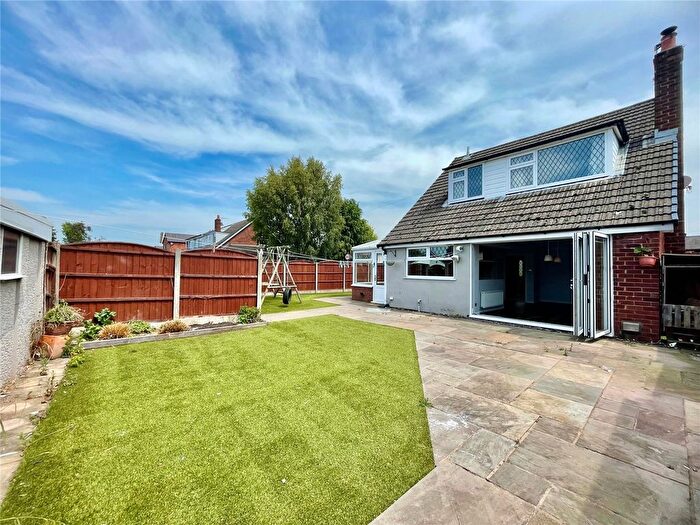 4 Bedroom Detached House For Sale In Liverpool Old Road, Much Hoole, Preston, Lancashire, PR4