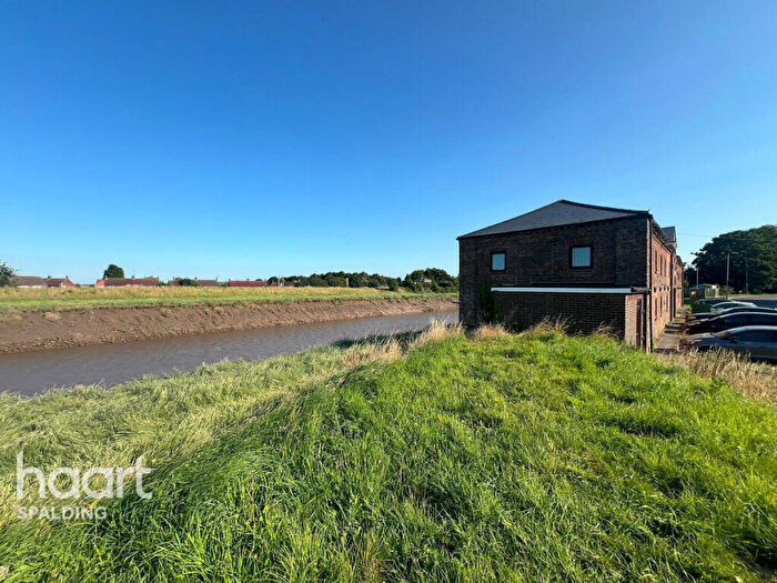 1 Bedroom Flat For Sale In West Bank, Sutton Bridge, PE12