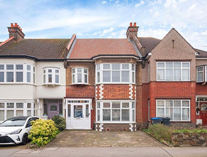 3 Bedroom Terraced House For Sale In Shirley Park Road, Croydon, CR0