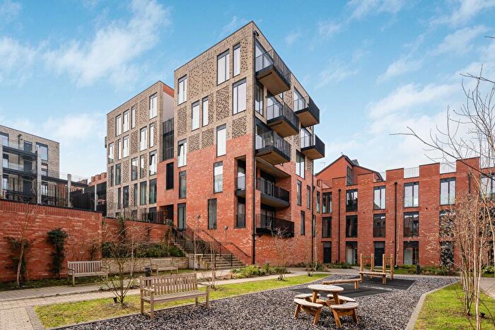 2 Bedroom Apartment For Sale In Edison House, Campfield Road, St Albans, AL1