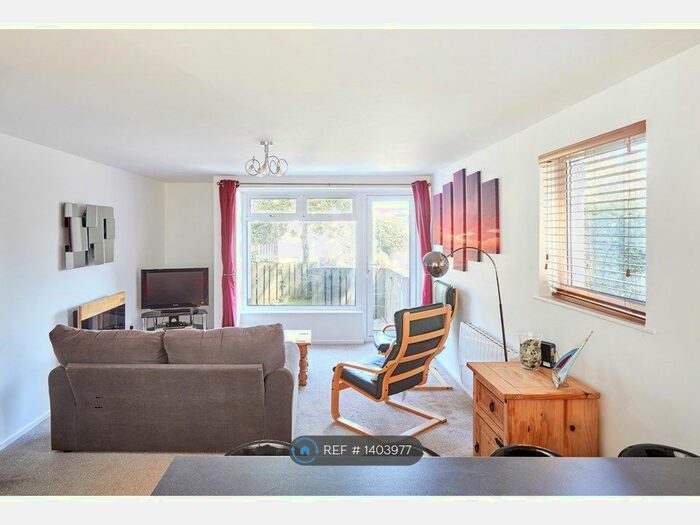 2 Bedroom Flat To Rent In The Orchard, Newquay, TR7