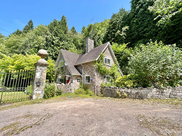 3 Bedroom Detached House For Sale In Impressive Iron Gated, Bedroom Country Home, Wellhead Lodge, Usk Road, Itton, Chepstow, Monmouthshire, NP16
