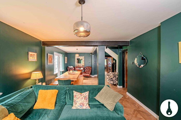 4 Bedroom Detached House For Sale In Hale Road, Liverpool, L24