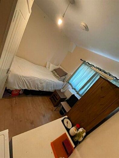 1 Bedroom House To Rent In Ashurst Way, Rosehill, Oxford, OX4