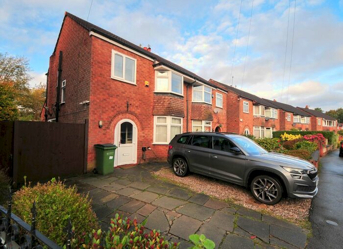 3 Bedroom Semi-Detached House To Rent In Cuthbert Road, Cheadle, SK8