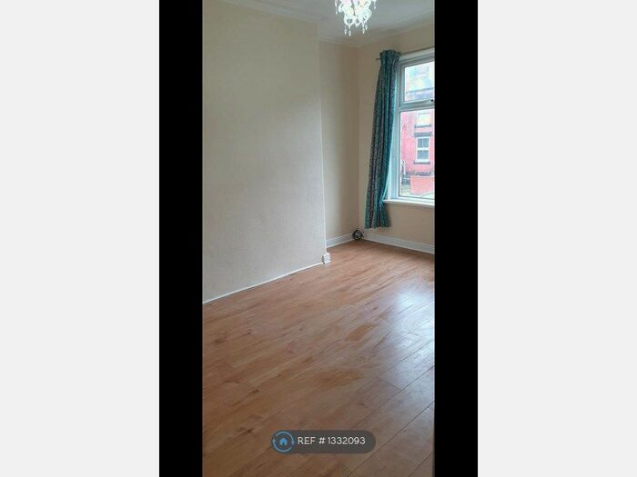 2 Bedroom Terraced House To Rent In Clifton Terrace, Leeds, LS9