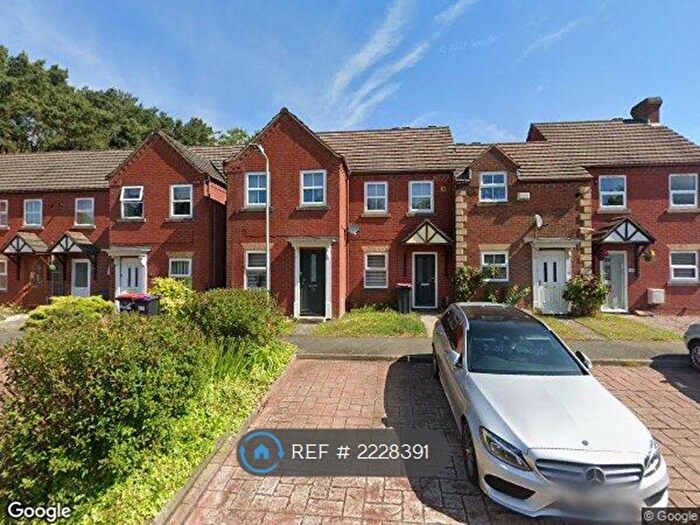 2 Bedroom Flat To Rent In Sheepwell Court, Ketley Bank, Telford, TF2
