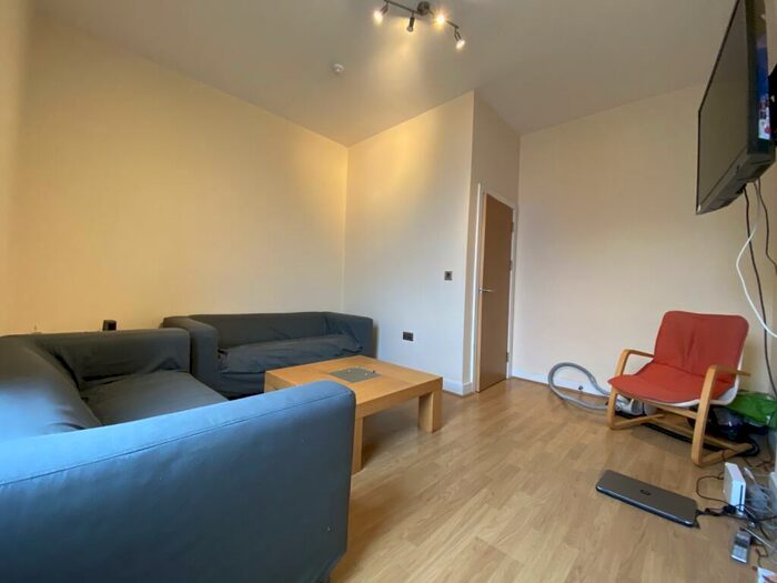 7 Bedroom Terraced House To Rent In Richmond Road, Cathays, CF24